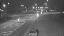 Křižovatka ulic Velká Dlážka a Polní