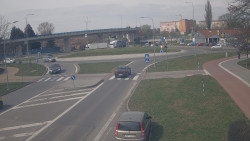 Křižovatka ulic Velká Dlážka a Polní