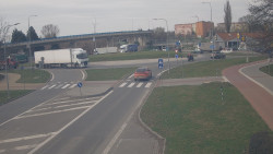 Křižovatka ulic Velká Dlážka a Polní