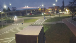 Křižovatka ulic Velká Dlážka a Polní