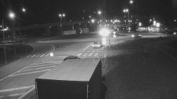 Křižovatka ulic Velká Dlážka a Polní