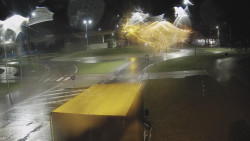 Křižovatka ulic Velká Dlážka a Polní