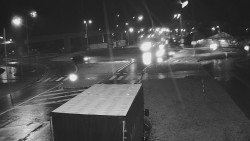 Křižovatka ulic Velká Dlážka a Polní