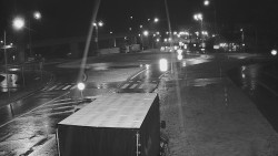 Křižovatka ulic Velká Dlážka a Polní