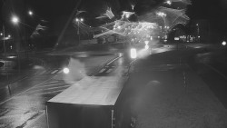 Křižovatka ulic Velká Dlážka a Polní