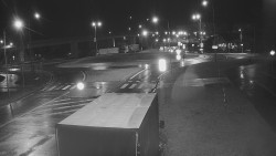 Křižovatka ulic Velká Dlážka a Polní