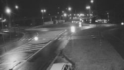 Křižovatka ulic Velká Dlážka a Polní