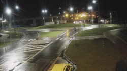 Křižovatka ulic Velká Dlážka a Polní