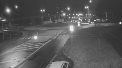 Křižovatka ulic Velká Dlážka a Polní