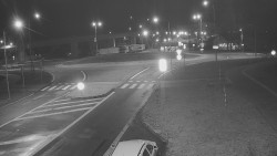 Křižovatka ulic Velká Dlážka a Polní