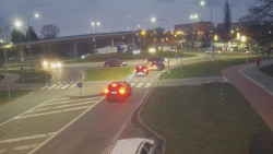 Křižovatka ulic Velká Dlážka a Polní