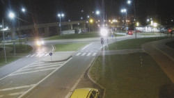 Křižovatka ulic Velká Dlážka a Polní