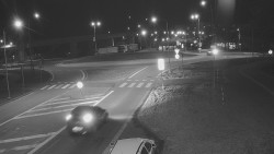 Křižovatka ulic Velká Dlážka a Polní