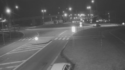 Křižovatka ulic Velká Dlážka a Polní