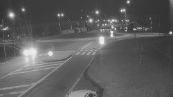 Křižovatka ulic Velká Dlážka a Polní