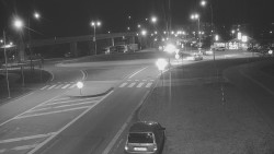 Křižovatka ulic Velká Dlážka a Polní