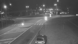 Křižovatka ulic Velká Dlážka a Polní