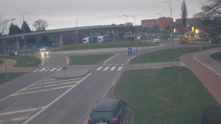 Křižovatka ulic Velká Dlážka a Polní