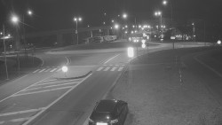 Křižovatka ulic Velká Dlážka a Polní