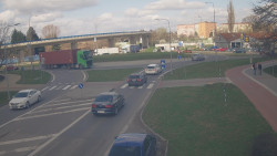 Křižovatka ulic Velká Dlážka a Polní