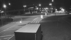 Křižovatka ulic Velká Dlážka a Polní