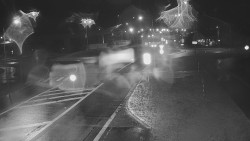 Křižovatka ulic Velká Dlážka a Polní