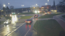 Křižovatka ulic Velká Dlážka a Polní