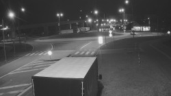 Křižovatka ulic Velká Dlážka a Polní