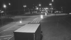 Křižovatka ulic Velká Dlážka a Polní