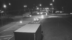 Křižovatka ulic Velká Dlážka a Polní