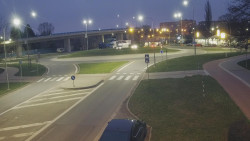 Křižovatka ulic Velká Dlážka a Polní