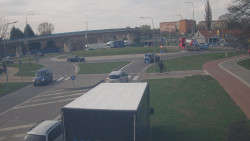 Křižovatka ulic Velká Dlážka a Polní