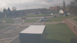 Křižovatka ulic Velká Dlážka a Polní