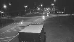 Křižovatka ulic Velká Dlážka a Polní