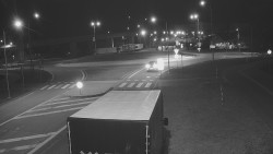 Křižovatka ulic Velká Dlážka a Polní