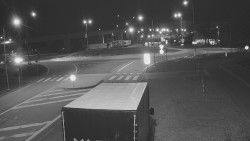 Křižovatka ulic Velká Dlážka a Polní