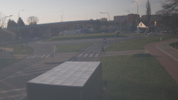 Křižovatka ulic Velká Dlážka a Polní