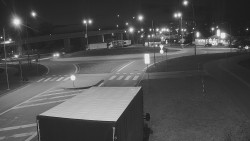 Křižovatka ulic Velká Dlážka a Polní