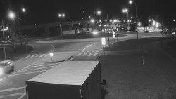 Křižovatka ulic Velká Dlážka a Polní