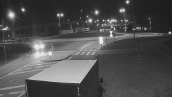 Křižovatka ulic Velká Dlážka a Polní