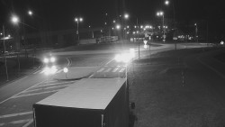 Křižovatka ulic Velká Dlážka a Polní