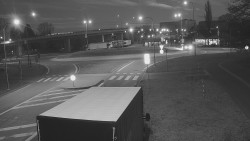 Křižovatka ulic Velká Dlážka a Polní