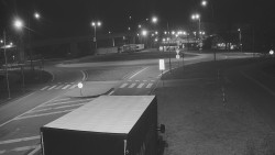 Křižovatka ulic Velká Dlážka a Polní