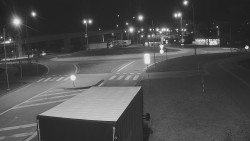 Křižovatka ulic Velká Dlážka a Polní