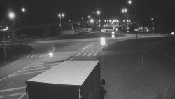 Křižovatka ulic Velká Dlážka a Polní