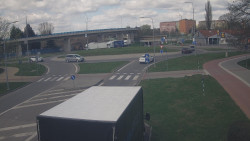 Křižovatka ulic Velká Dlážka a Polní