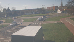 Křižovatka ulic Velká Dlážka a Polní