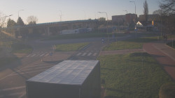 Křižovatka ulic Velká Dlážka a Polní