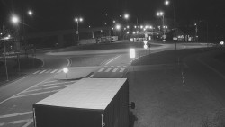 Křižovatka ulic Velká Dlážka a Polní