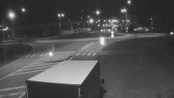 Křižovatka ulic Velká Dlážka a Polní